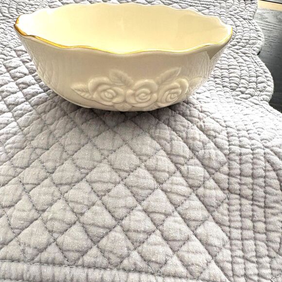 Lenox Rose Blossom Ivory Candy Dish w/ Gold Trim – 1980s Vintage - Picture 7 of 9